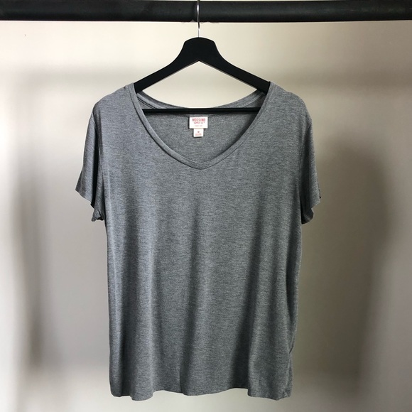 TARGET - MOSSIMO / V NECK TSHIRT - Picture 1 of 6